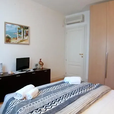 Panoramic - Holidays Apartment *